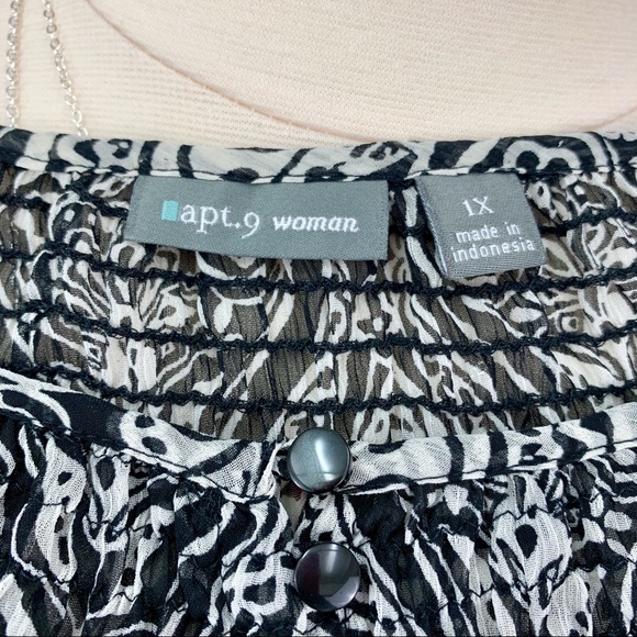 Semi-Sheer Paisley Print Top w/Tie Waist - Picture 8 of 8